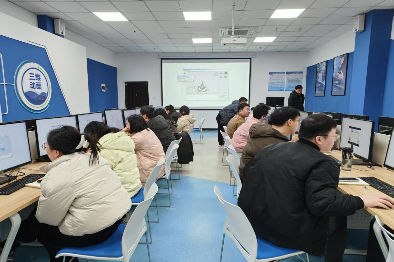 我院举办新学期教师虚拟仿真应用能力培训